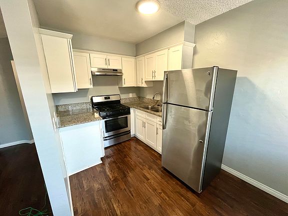 4th image of 3952 Iowa St APT 6