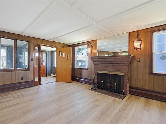 3rd image of 24 Poplar Rd