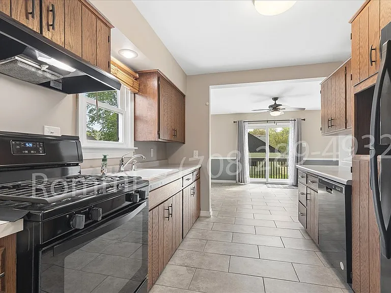 6717 Huron Ave — Photo 7