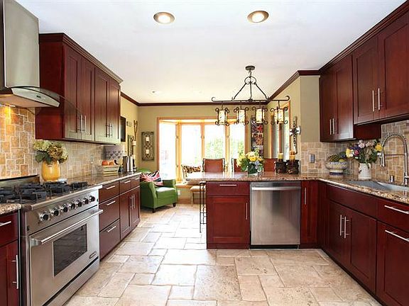 4th image of 6451 Hidden Creek Ct