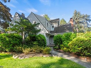 11 Randolph Pl, Verona, NJ 07044