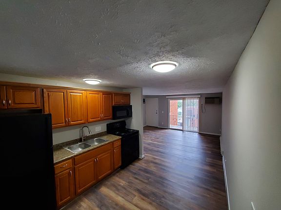 4th image of 2821 Warsaw Ave #2