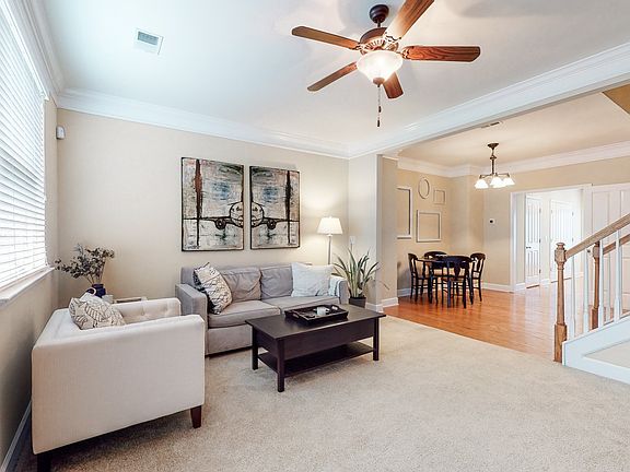 2nd image of 4833 Bevendean Dr
