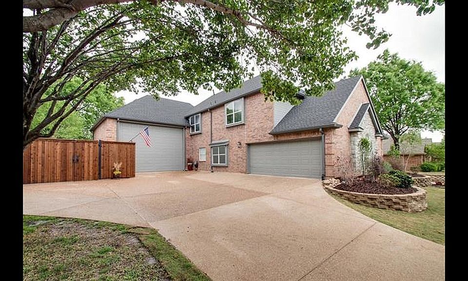 1st image of 2512 Russwood Dr