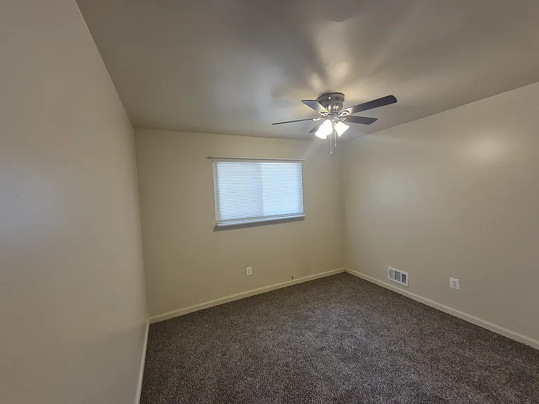 11252 Ziegler St — Photo 17