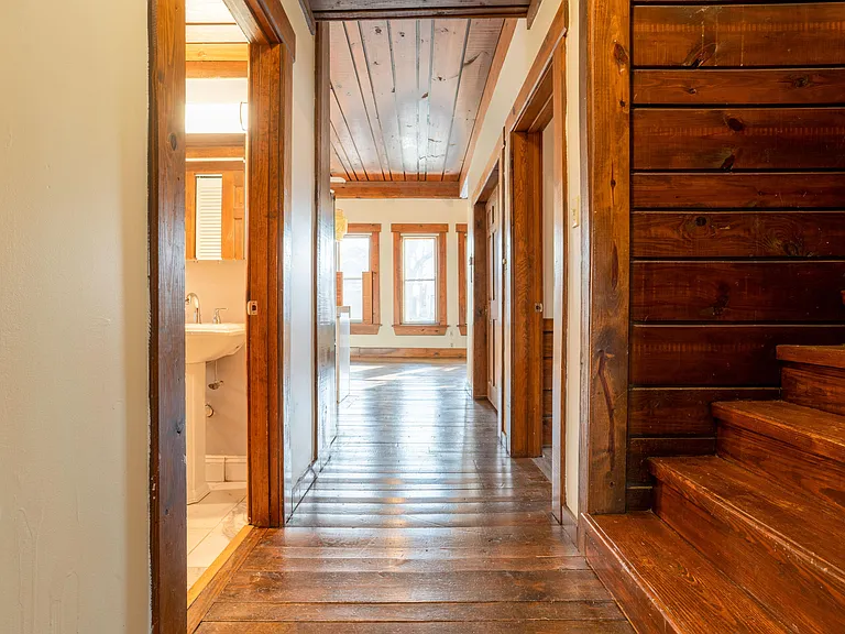 919 Franklin St — Photo 15