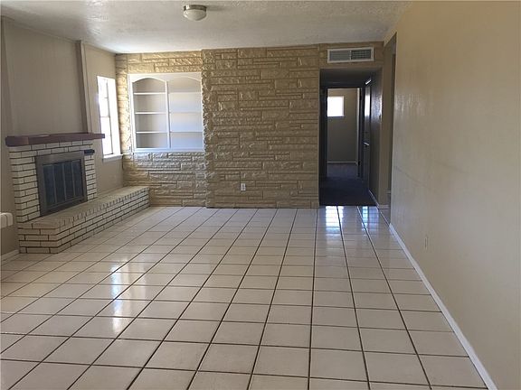 4th image of 2500 Ruewood Pl