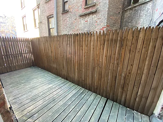 Rented by GreenVill Real Estate LLC | media 10