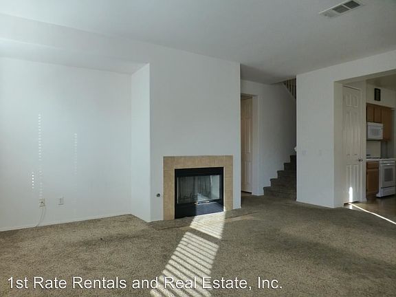 5th image of 27827 Dover Dr