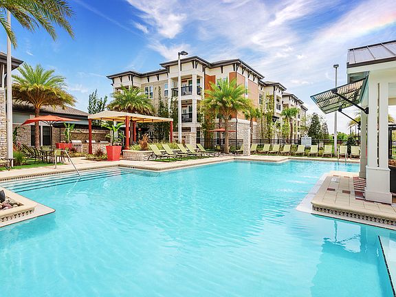 Resort-style swimming pool