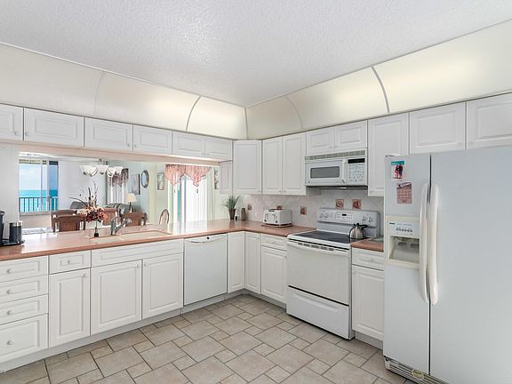 4th image of 1405 Highway A1a APT 304