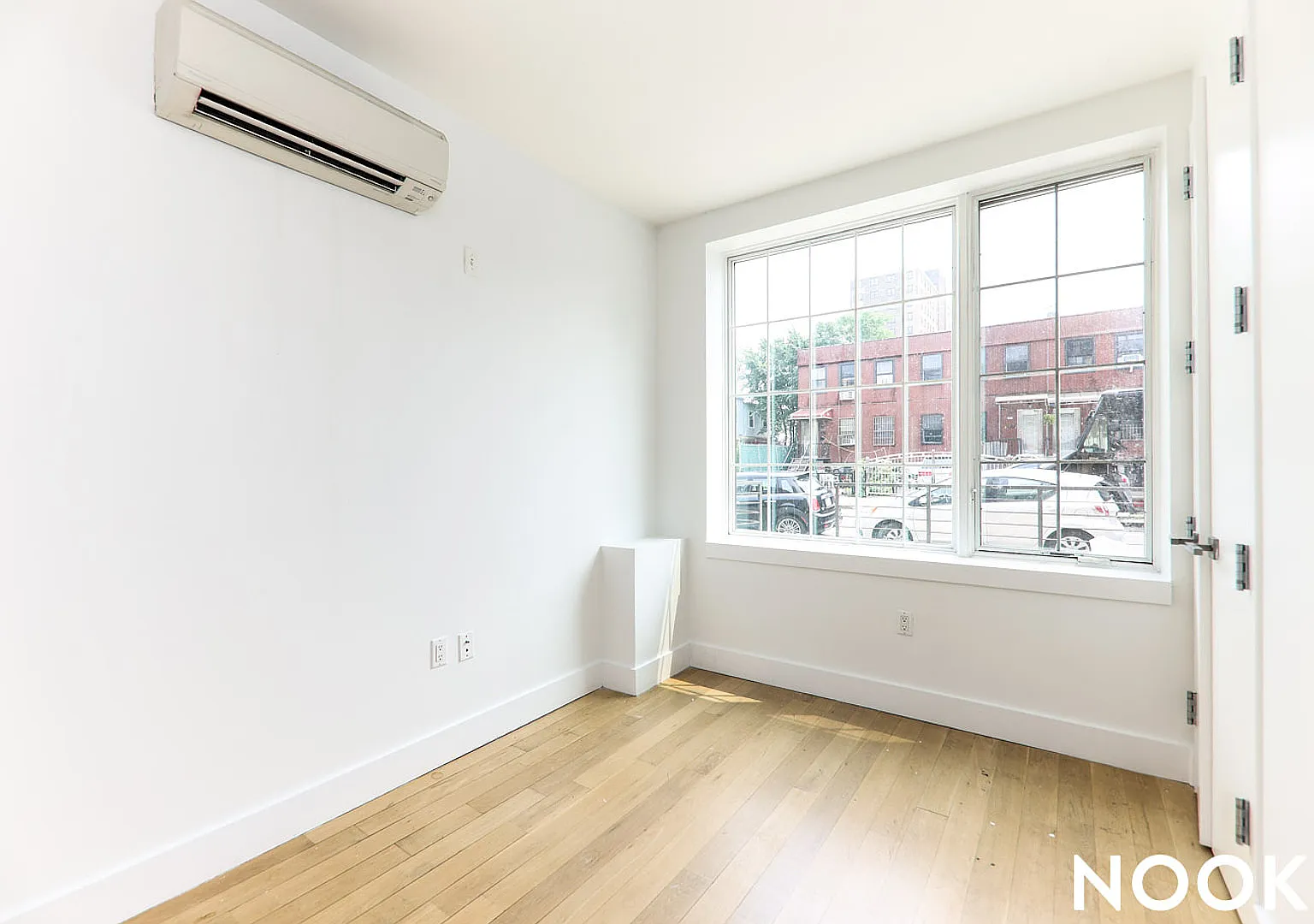 829 Willoughby Avenue — Photo 2