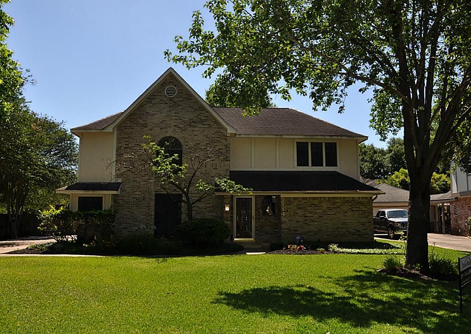 1st image of 7714 Oakwood Lakes Dr