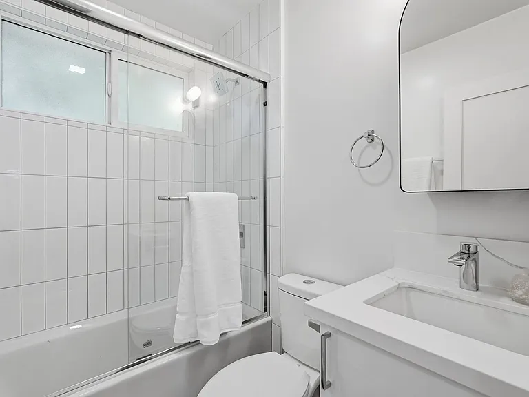 1620 E Maple, LLC — Photo 43