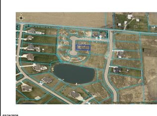 6529 White Willow Ln, Auburn, IN 46706