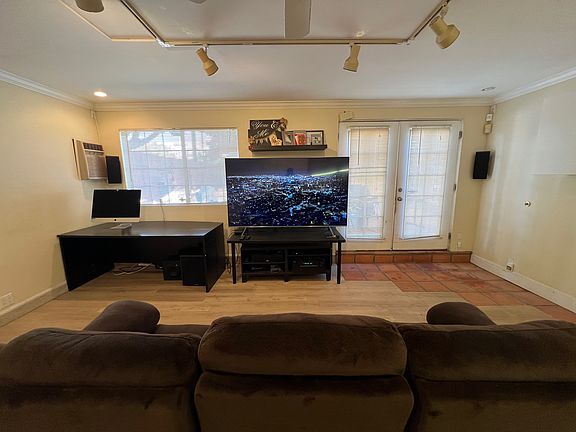 5th image of 6411 W 86th Pl