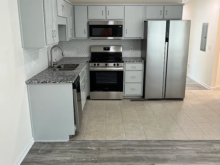 4227 Debby St #B — Photo 3
