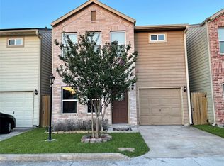 5116 Pinemont Pl, Houston, TX 77092