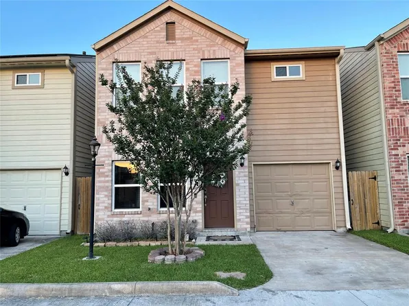 5116 Pinemont Place, Houston, TX 77092