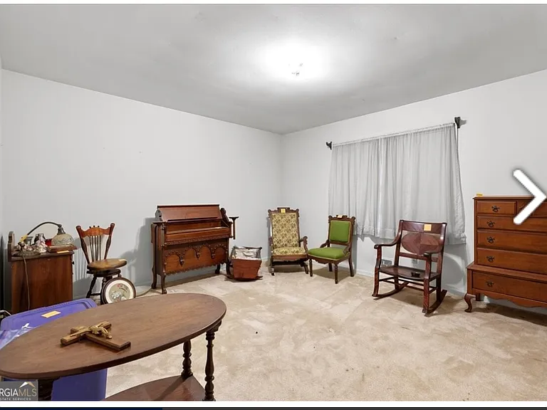 1354 Weston Dr — Photo 3
