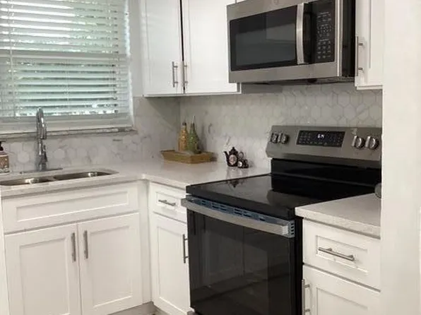 8300 SUNRISE LAKES Boulevard #206, Sunrise, FL 33322