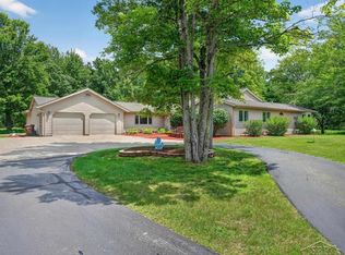 457 E Mier Rd, Sanford, MI 48657