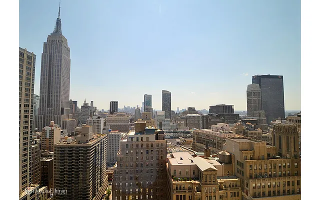 Rented by Douglas Elliman | media 33