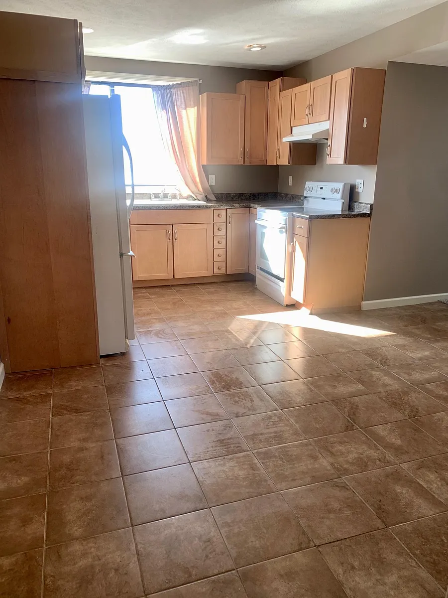 Building Photo - 102 E Epworth Forest Rd #D