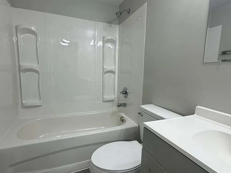 712 Lamont St. — Photo 12