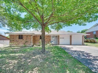 614 Overlook Dr, Midlothian, TX 76065