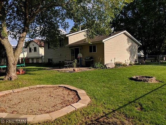 3rd image of 5275 Upper 183rd St W