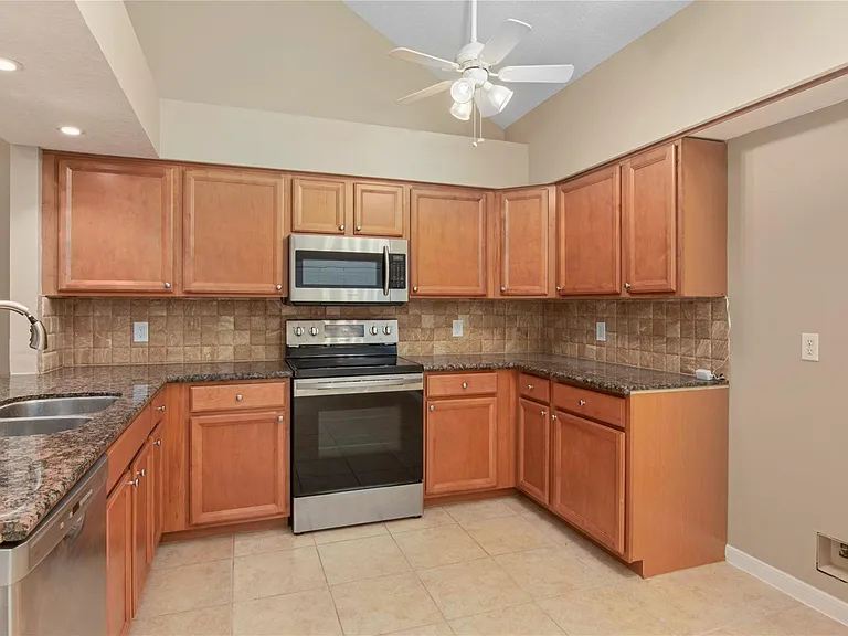 3435 Beech Point Dr — Photo 8
