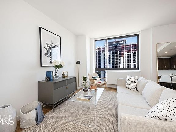 4th image of 14736 94th Ave APT 21K