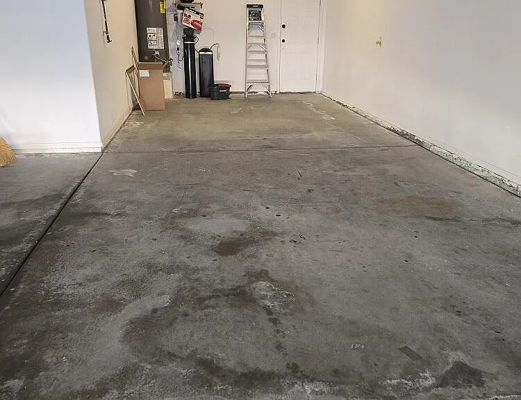 697 Paseo Granada — Photo 38