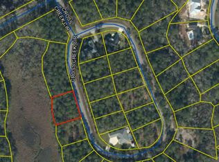 132 Cross Creek Cir, Freeport, FL 32439