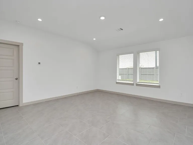 7731 Suffolk Valley Ln — Photo 29