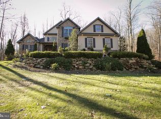 1098 Moulstown Rd, Hanover, PA 17331