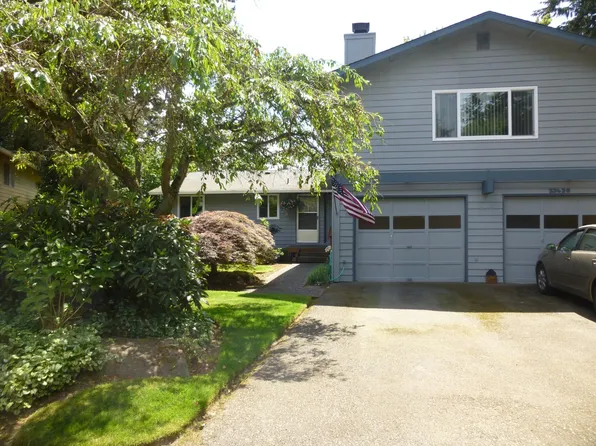 23626 79th Ave W, Edmonds, WA 98026