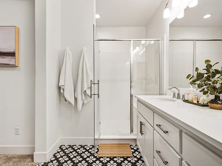 1304 Bloom Ln — Photo 26