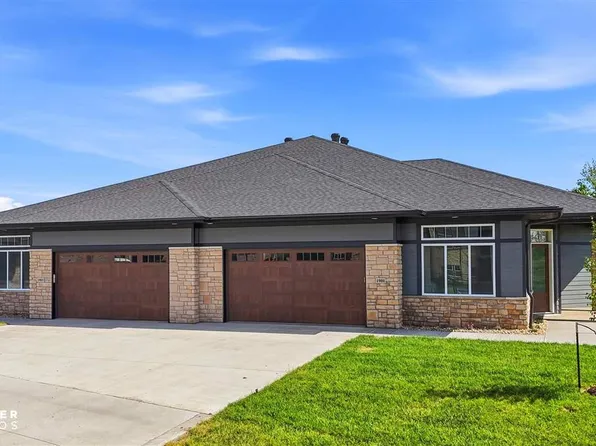 1901 Country Club Dr, Coralville, IA 52241