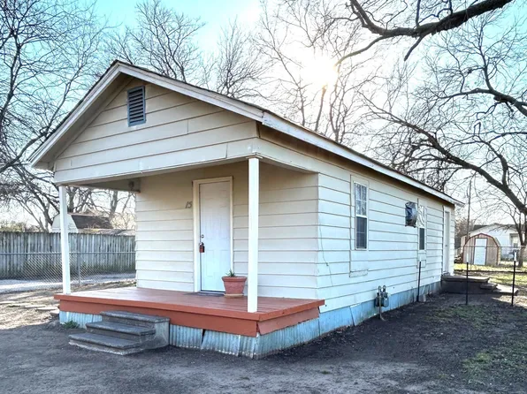 15 N St NW, Ardmore, OK 73401