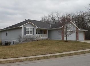 2006 Redwood Cir, Pleasant Hill, MO 64080