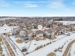 3326 Cutler Cres SW, Edmonton, AB T6W 2N4