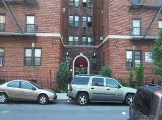 4252 Layton St APT 3B, Flushing, NY