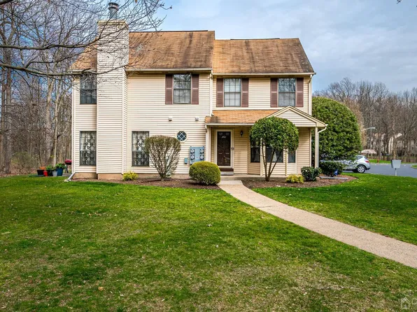 2701 Cricket Cir, Edison, NJ 08820