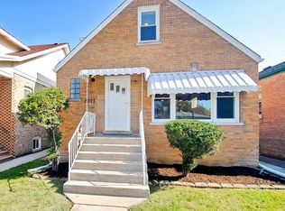3017 N Oconto Ave, Chicago, IL