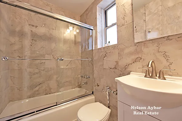 Sold by Nelson Aybar, LREB | media 15