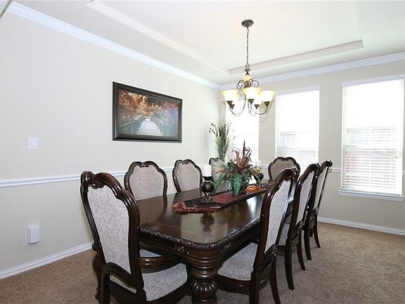 4th image of 1308 Sundown Dr