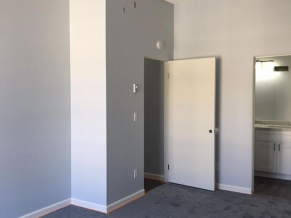 3rd image of 7414 Herschel Ave APT 113
