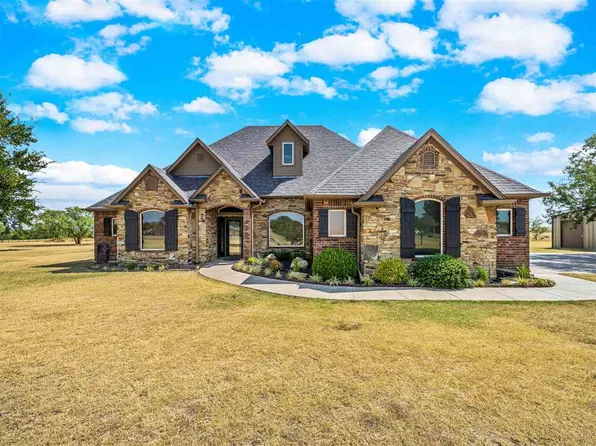 7319 SW Pecan Meadow Dr, Lawton, OK 73505